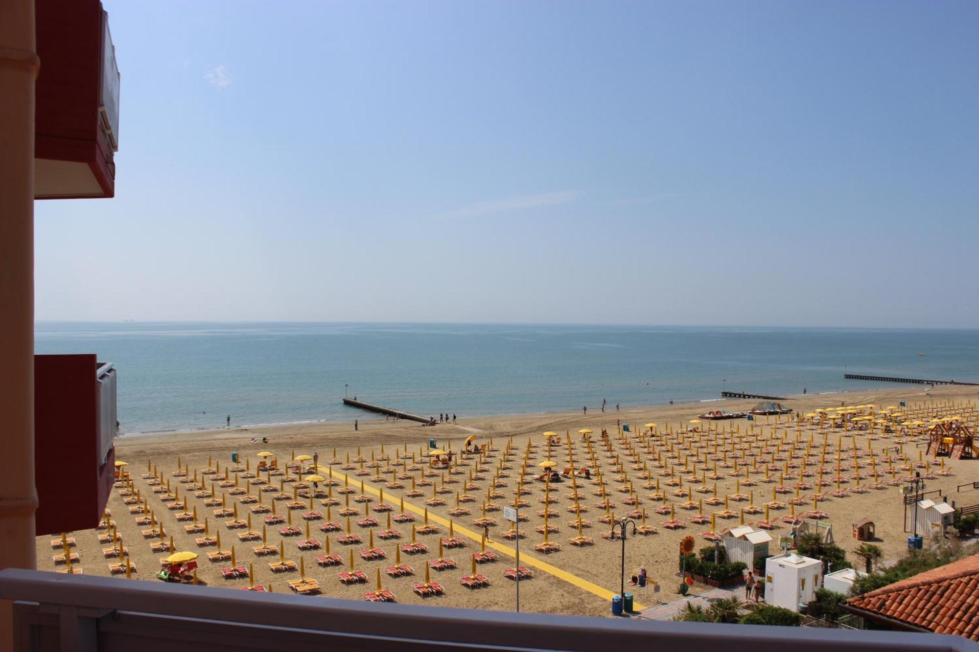 Hotel Loreley Lido di Jesolo Eksteriør billede